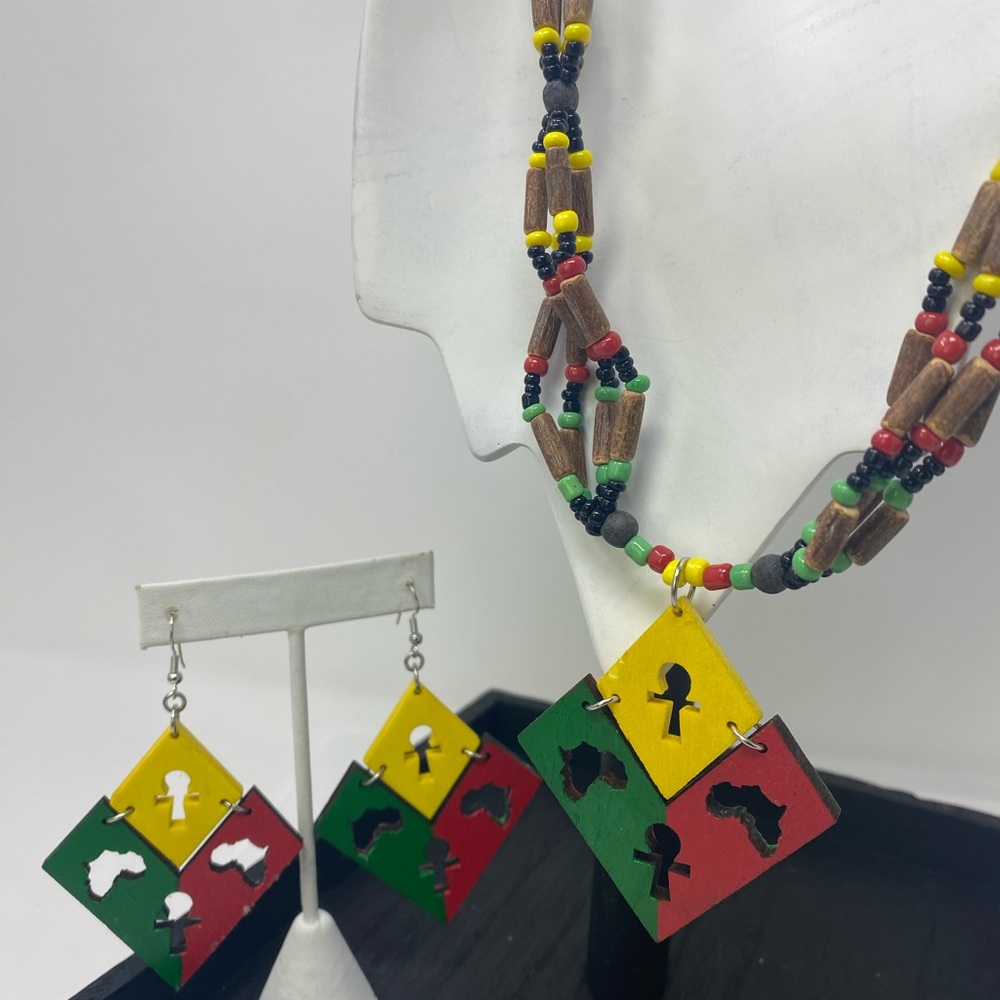 Multicolor Beaded Necklace and Earring Set